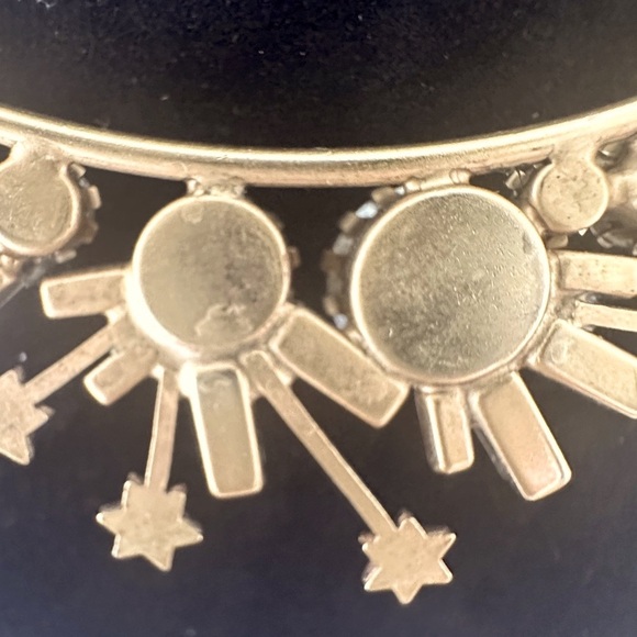 Gold-tone Starburst Necklace with Crystal Clear Round and Baguette Cryst… - Picture 11 of 12